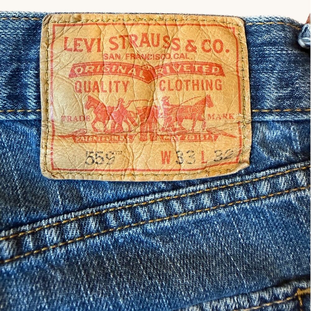 LEVI'S Men's 559 Relaxed Straight Fit Jeans Blue 33 x 32 Distressed 34 x 30.5 - Picture 3 of 13